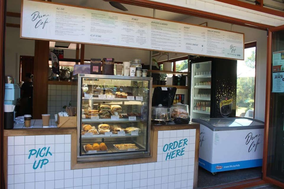 Dune Café – Just 1 minute away, serving great coffee, breakfast, and lunch.
