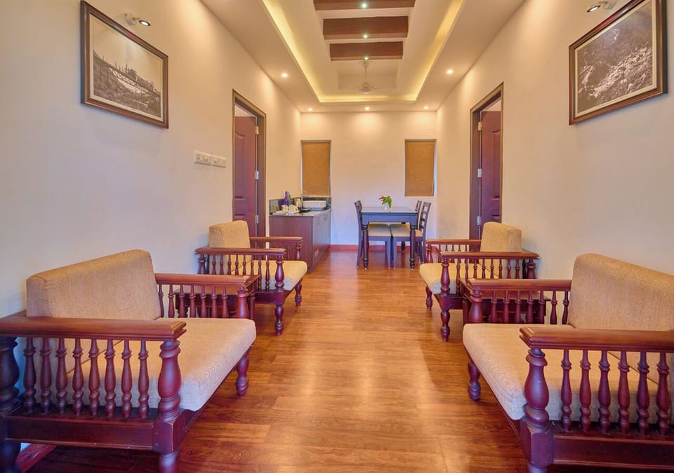 2 Bedroom Ac Cottage | Living area | 40-inch LED TV with cable channels