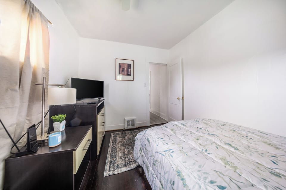 Sleep comfortably on this bed! 