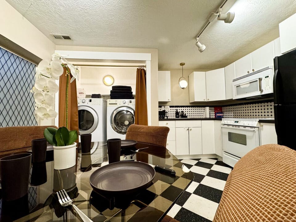 Stay in and prepare a meal, eat, and do laundry during your stay