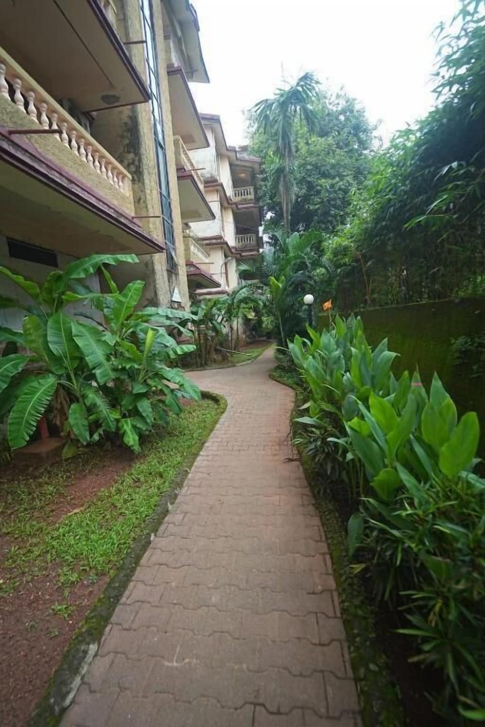 Apartment, Balcony, Courtyard View | Property grounds