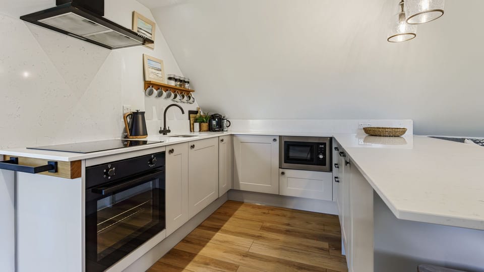 A well-appointed kitchen perfect for making meals