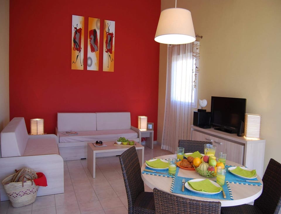 Apartment | Dining