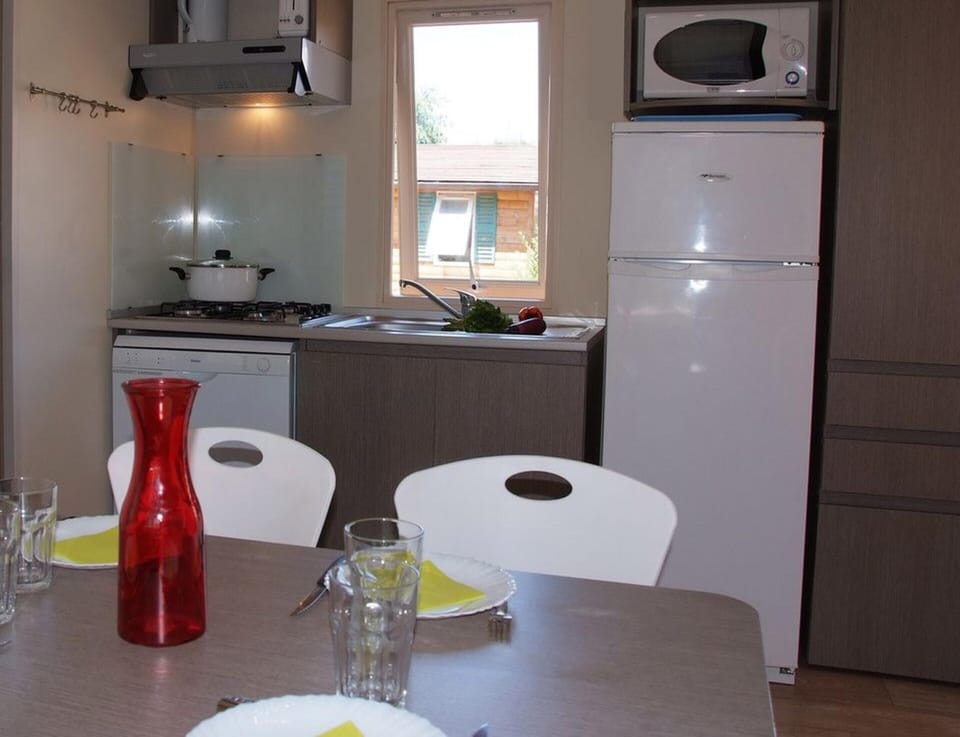 Mobile Home | Private kitchen