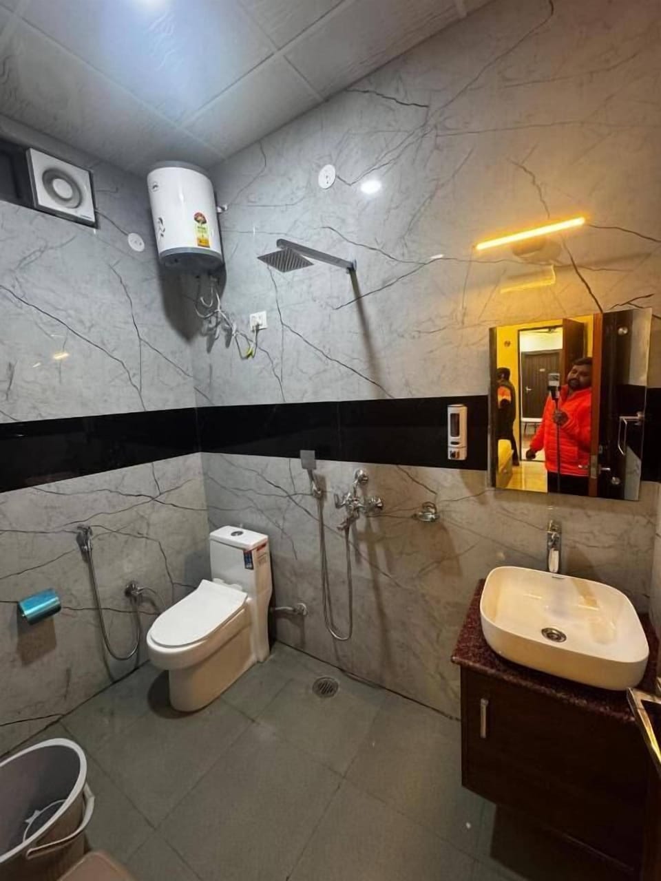 Free toiletries, hair dryer, slippers, bidet