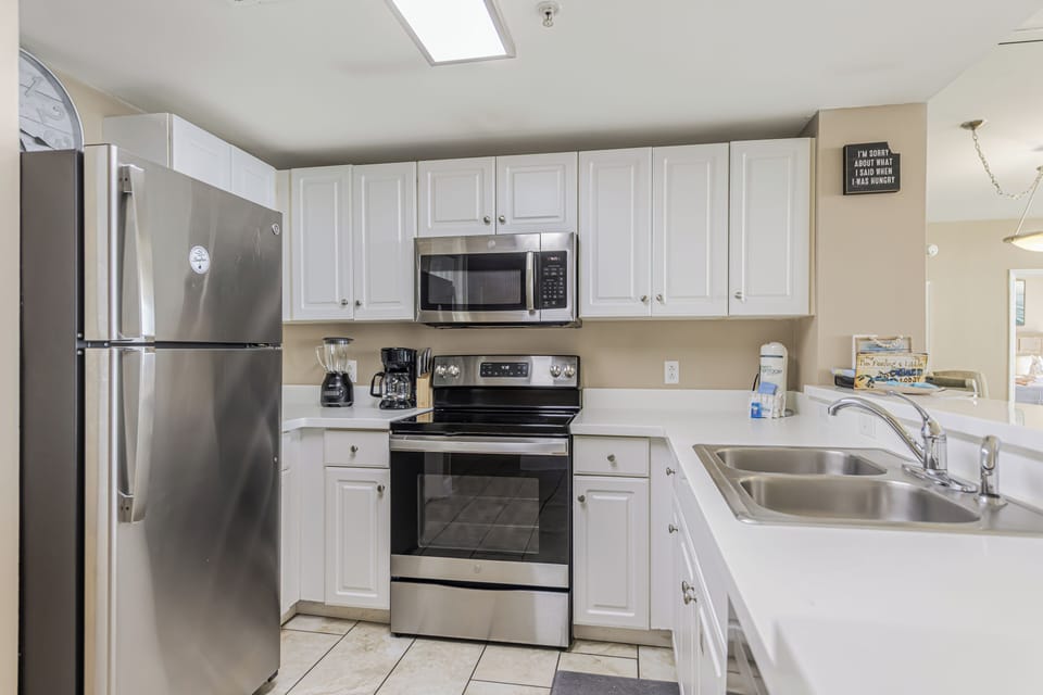 Full Kitchen