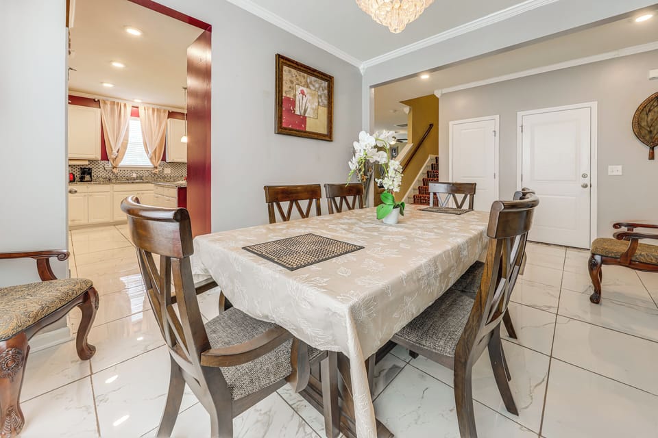 House (3 Bedrooms) | Interior