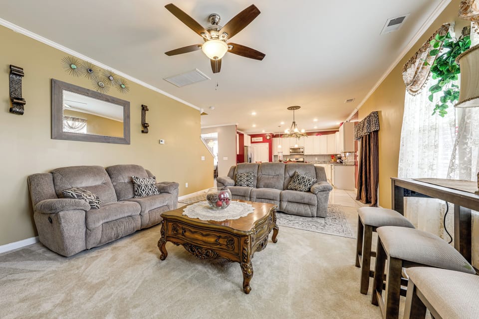 House (3 Bedrooms) | Interior