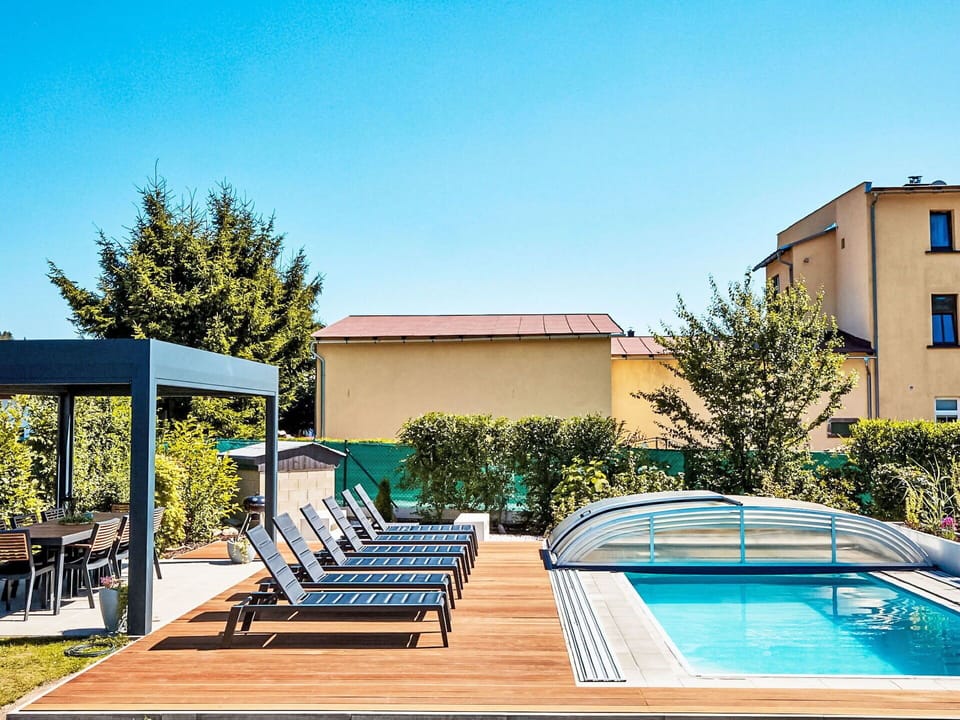 Swimming Pool, Outdoor Furniture, Resort, Sunlounger, Composite Material, Umbrella, Eco Hotel, Leisure, Shade, Chair