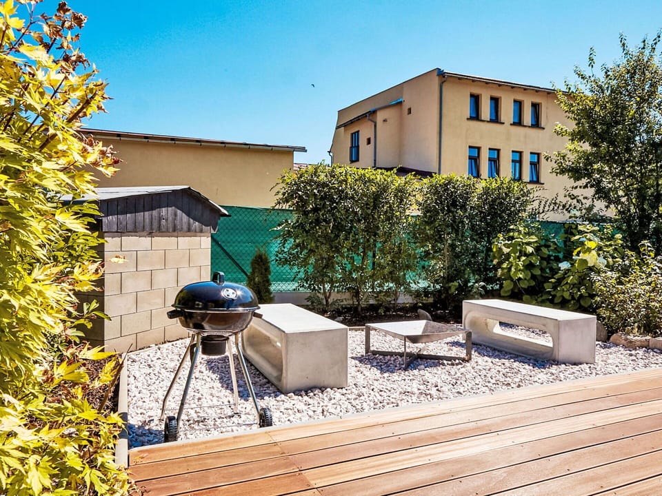 Outdoor Furniture, Shrub, Garden, Furniture, Composite Material, Chair, Landscaping, Shade, Courtyard, Backyard