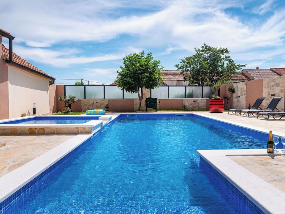 Wood, House, Cottage, Home, Swimming Pool, Porch, Door, Resort, Shade, Estate