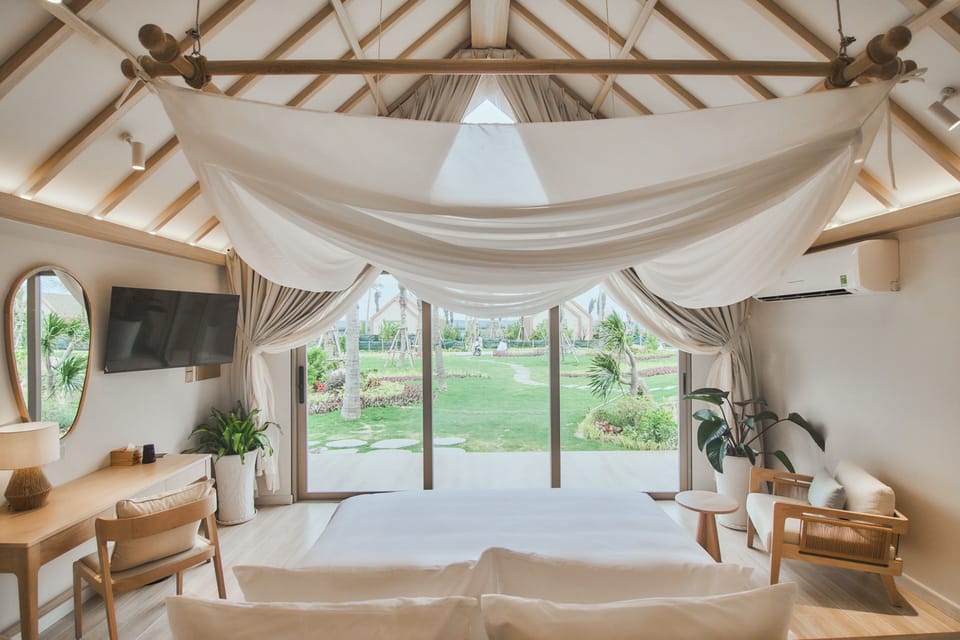 Deluxe Room, 1 King Bed, Garden View, Beachside | View from room