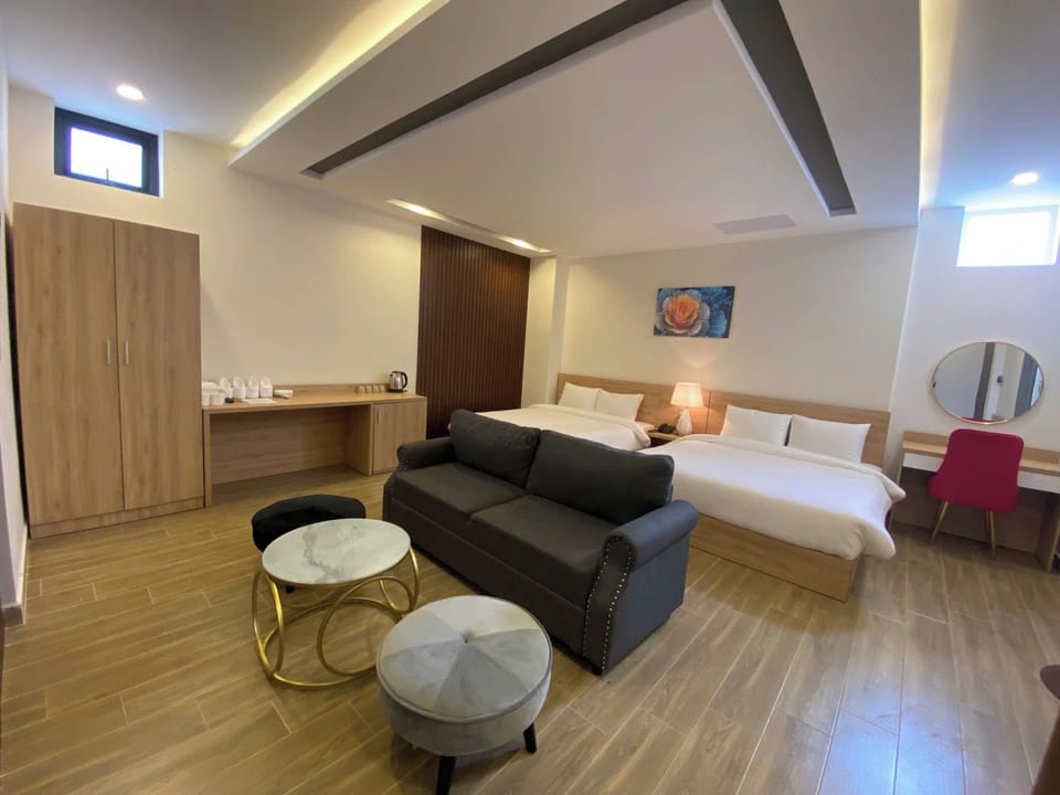 Desk, laptop workspace, free WiFi