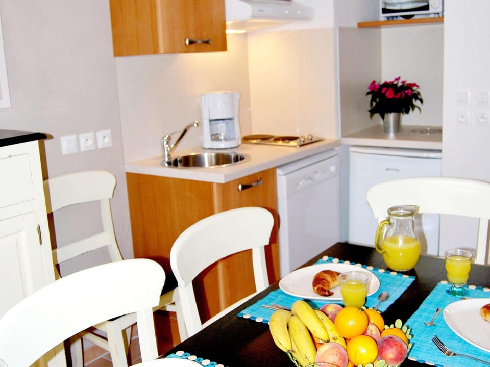 Apartment | Private kitchen | Highchair