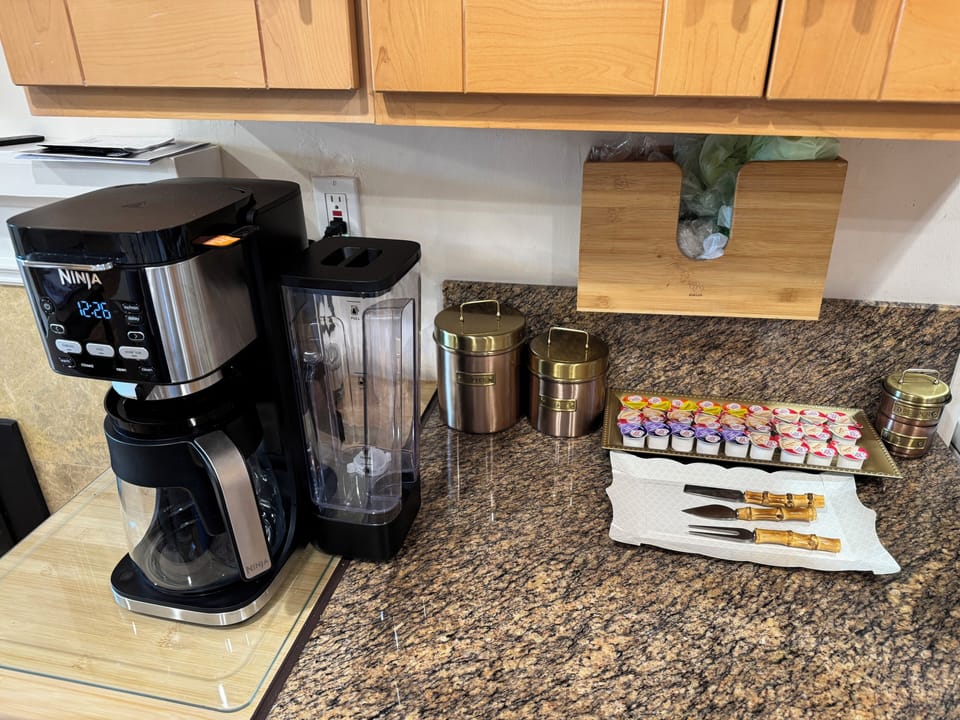Elaborate Gourmet Coffee & Tea Bar, various Creams ,  Instant Coffee  & Decaf