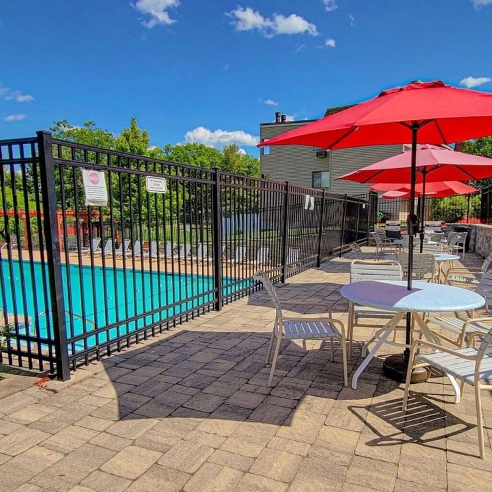 Pool and grilling area