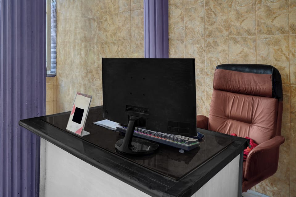 OYO 95235 Griya Manisa Homestay Syariah Hotel in East Java