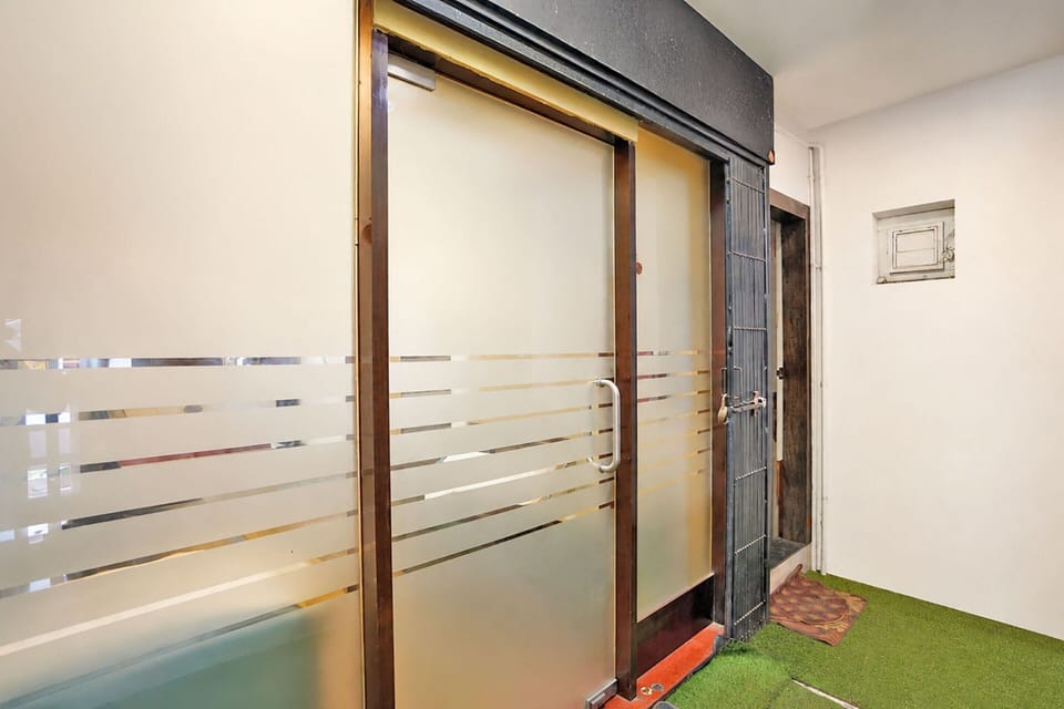 House | Reception
