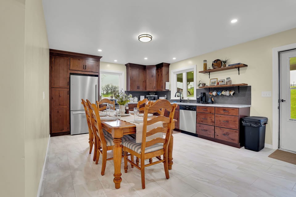 This fully-equipped kitchen makes cooking for large groups a breeze!