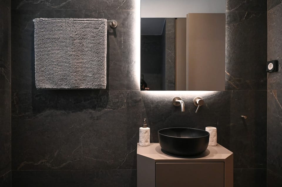 Cocoon Athenian Riviera by Neuvel Apartment in Vouliagmeni