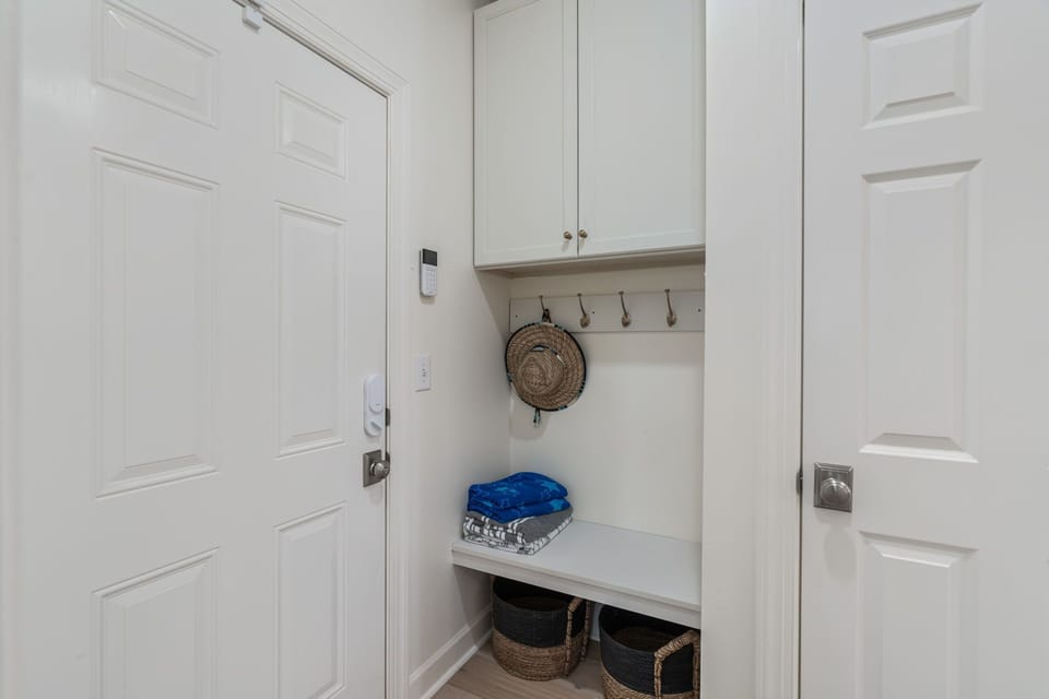 Garage Door/Drop Off Nook 