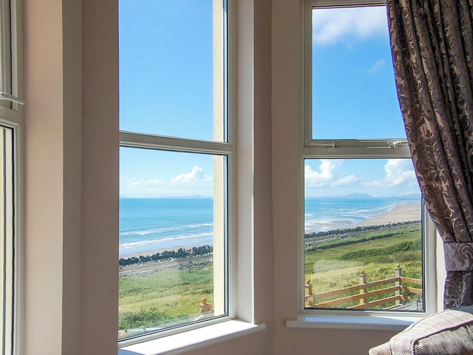 View | Bryn Eglwys - Lounge Holidays, Barmouth