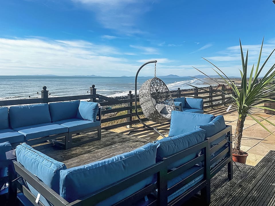 Outdoor | Bryn Eglwys - Lounge Holidays, Barmouth