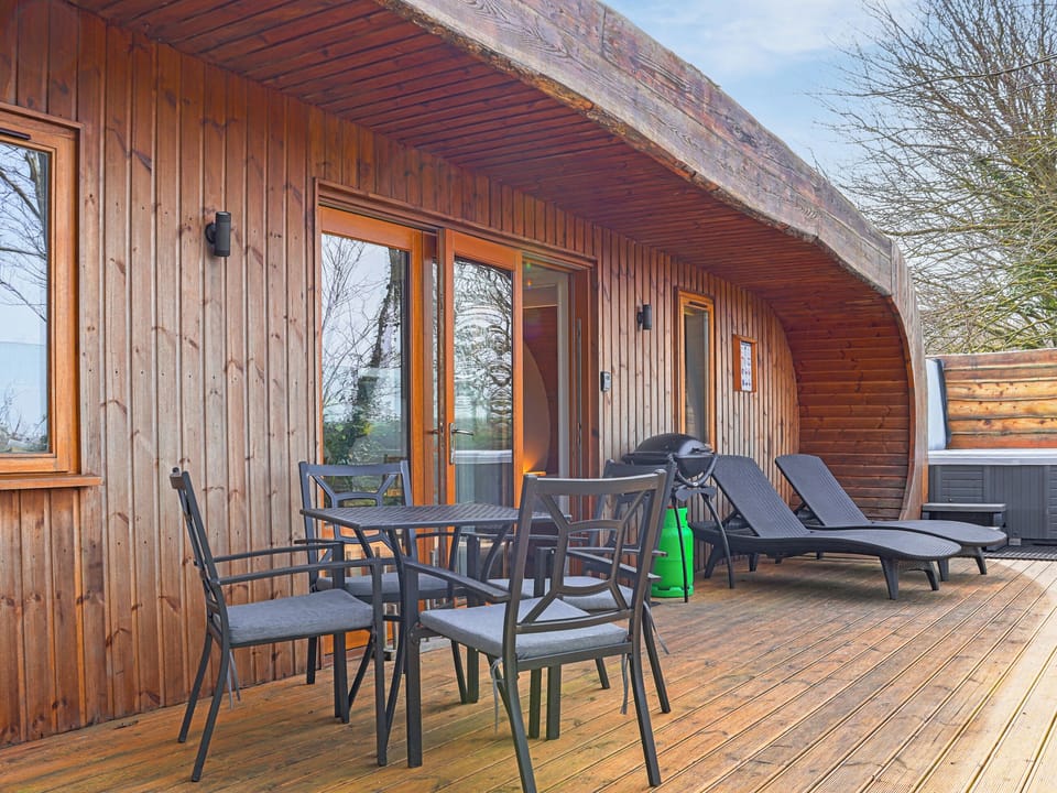 Decking | Potbelly - The Pig on the Hill, Westward Ho