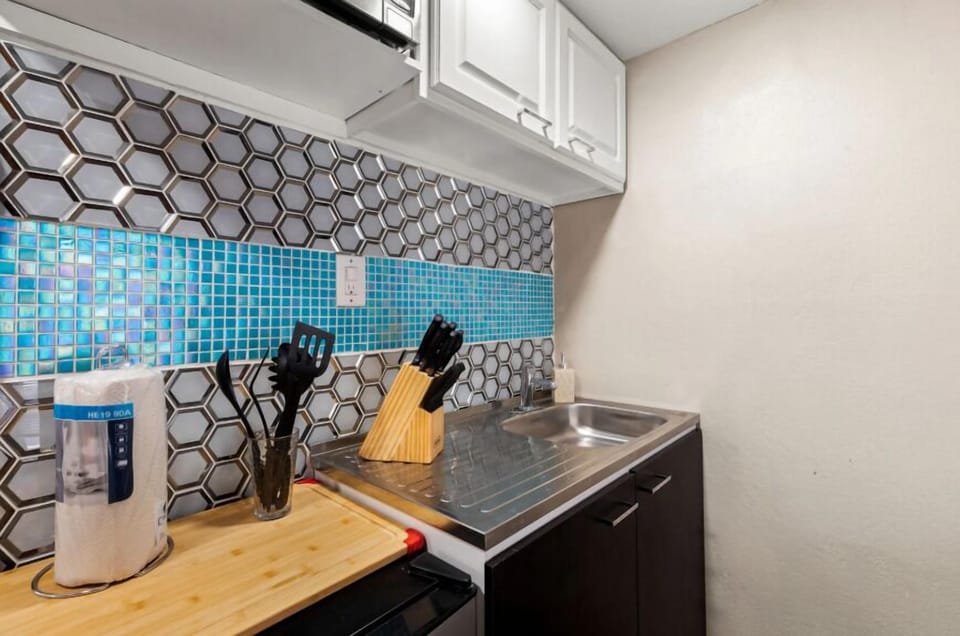 Bunkhouse Kitchenette