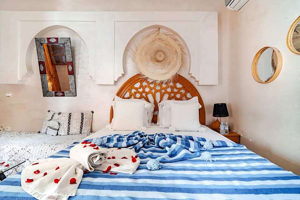Standard Double Room | In-room safe, iron/ironing board, free WiFi