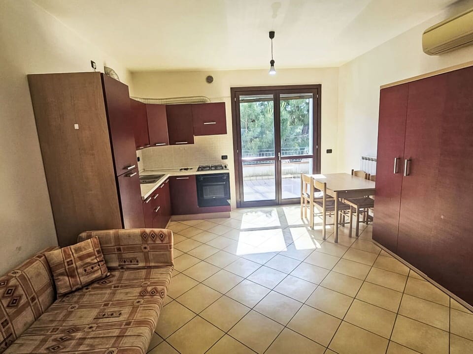 Wood, House, Cottage, Home, Swimming Pool, Porch, Door, Resort, Shade, Estate