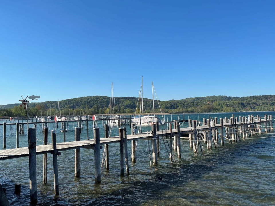 Water, Body Of Water, Waterway, Dock, Coastal And Oceanic Landforms, Lake, Pier, Marina, Channel