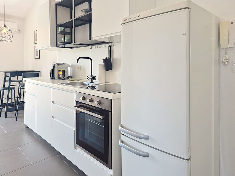 Door, Family Car, Parking, Luxury Vehicle, Paint, Home Door