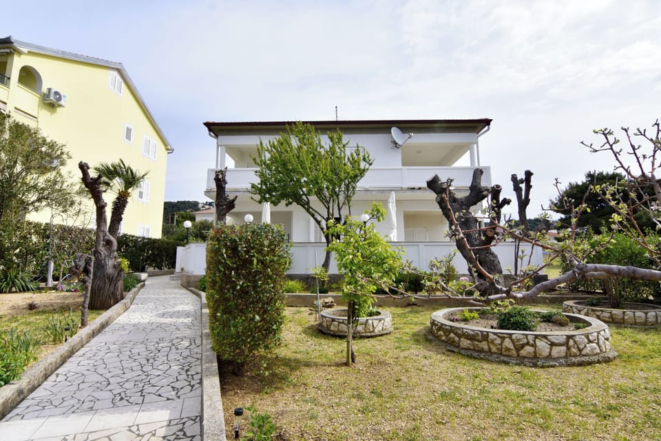 Studio, 1 Bedroom, Balcony, Ocean View | Garden