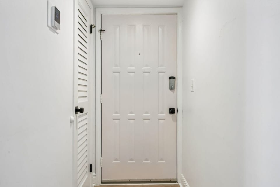 Condo, 2 Bedrooms | Interior