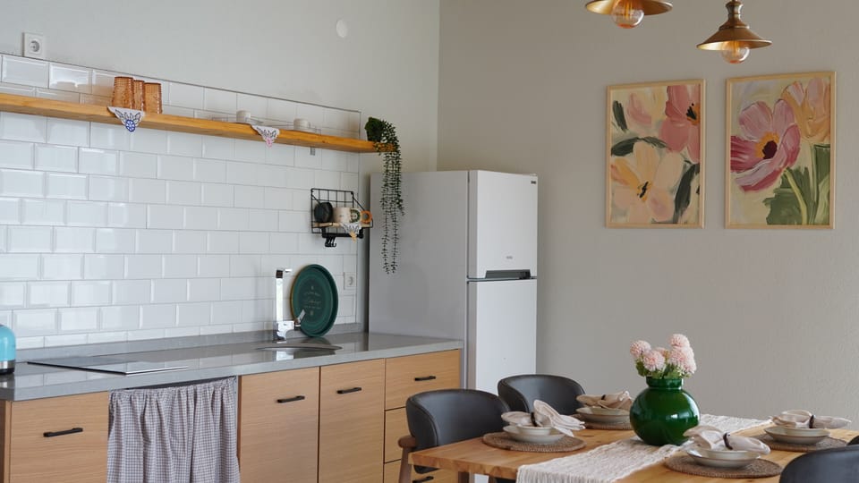 House, Private Pool, Mountain View | Private kitchen | Coffee/tea maker, electric kettle