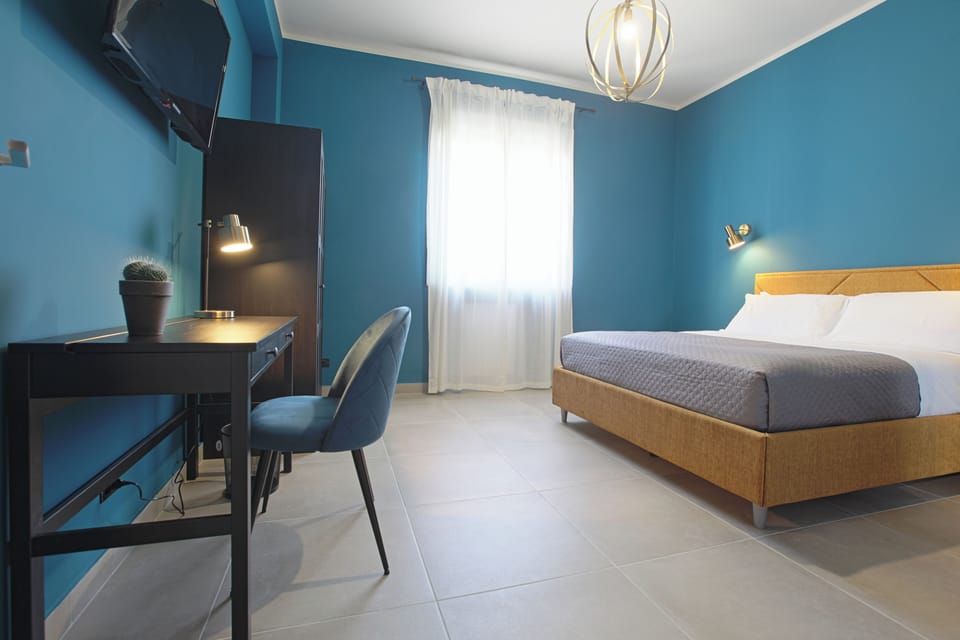 Deluxe Double Room, Private Bathroom | Memory foam beds, in-room safe, blackout drapes, soundproofing