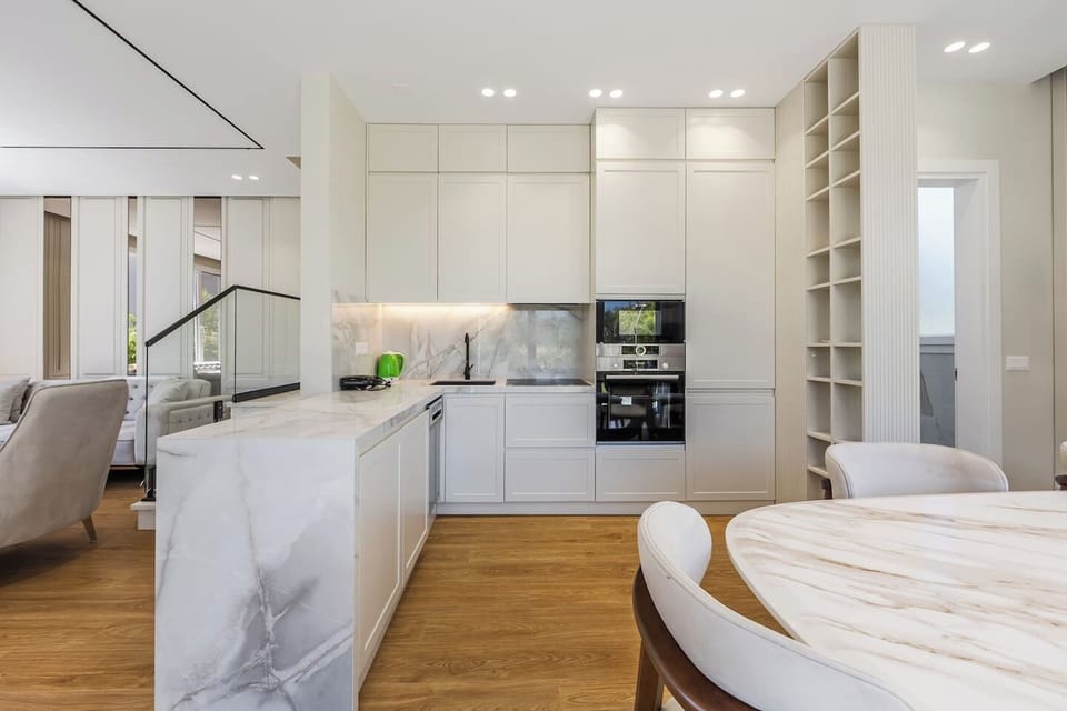 Fully-equipped kitchen