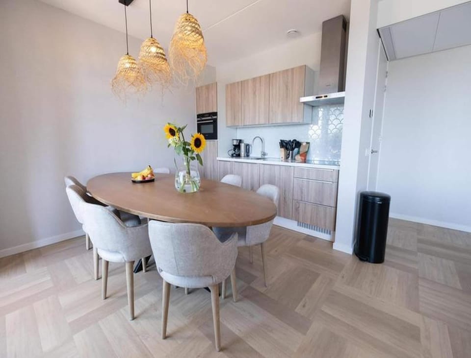Apartment | Dining