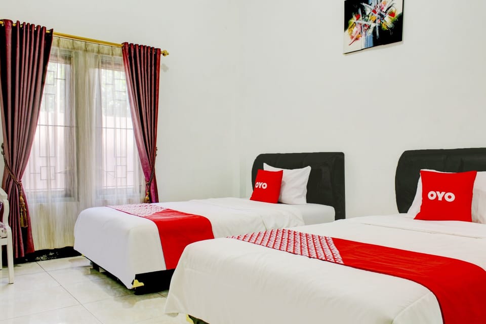 Standard Twin Room | Premium bedding, WiFi (free), bed sheets