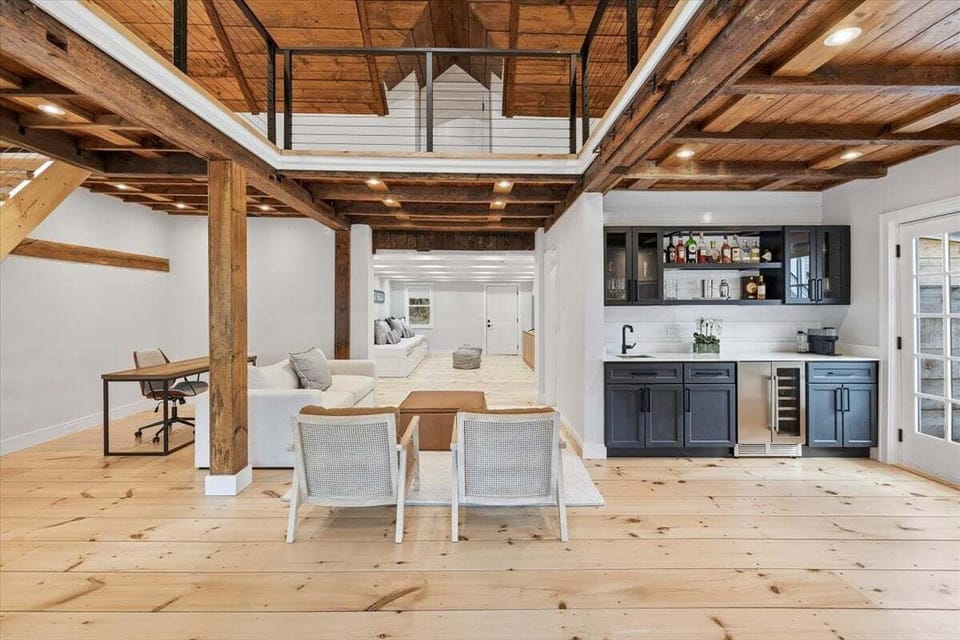 Spacious family area - Entertainment Space