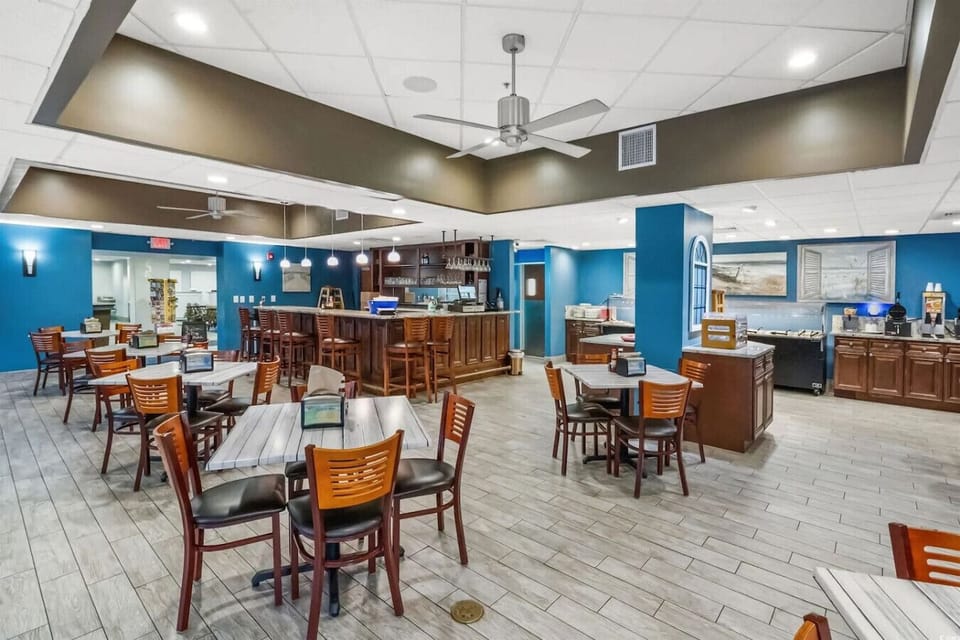 Convenient on-site restaurant offering easy dining access, delicious meals, and resort-style convenience just steps from your Bay Watch vacation stay.