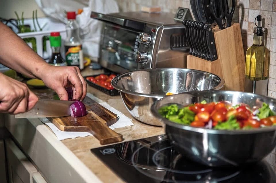 We believe that one of the best ways to truly immerse yourself in a new culture is through its cuisine. That's why we're thrilled to offer the services of our private chef, who will be more than happy to provide you with a truly authentic tico meal.