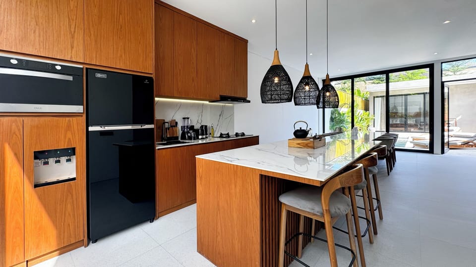 Deluxe Villa, Pool View | Private kitchen