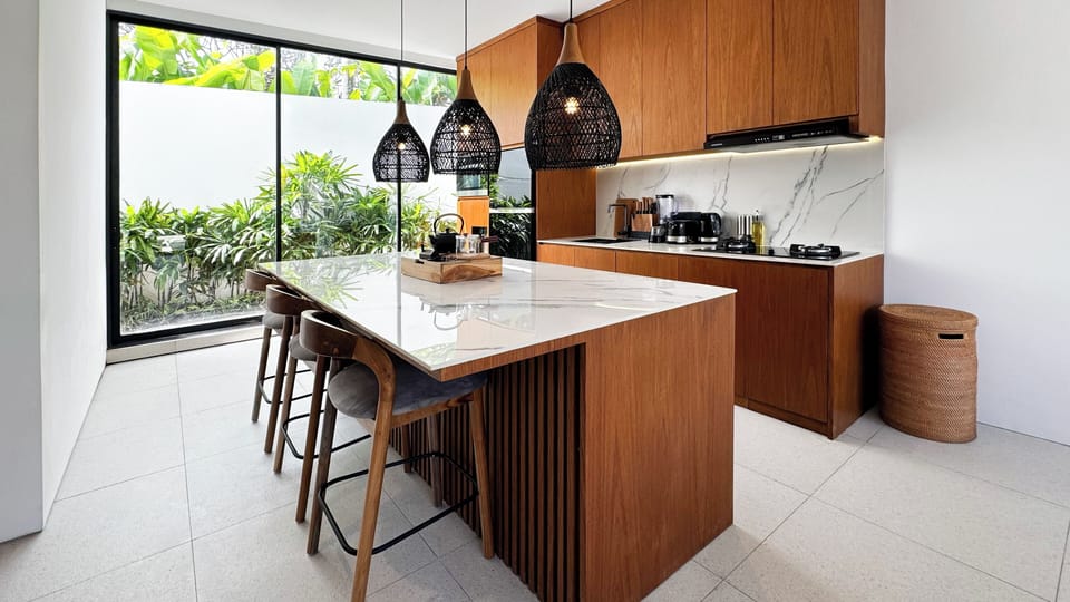 Deluxe Villa, Pool View | Private kitchen