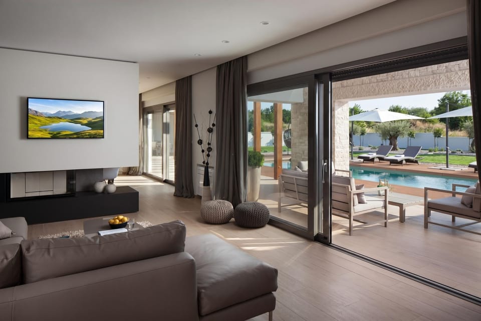 Honeymoon Villa, 4 Bedrooms, Fireplace (Villa Royal Green) | Living area