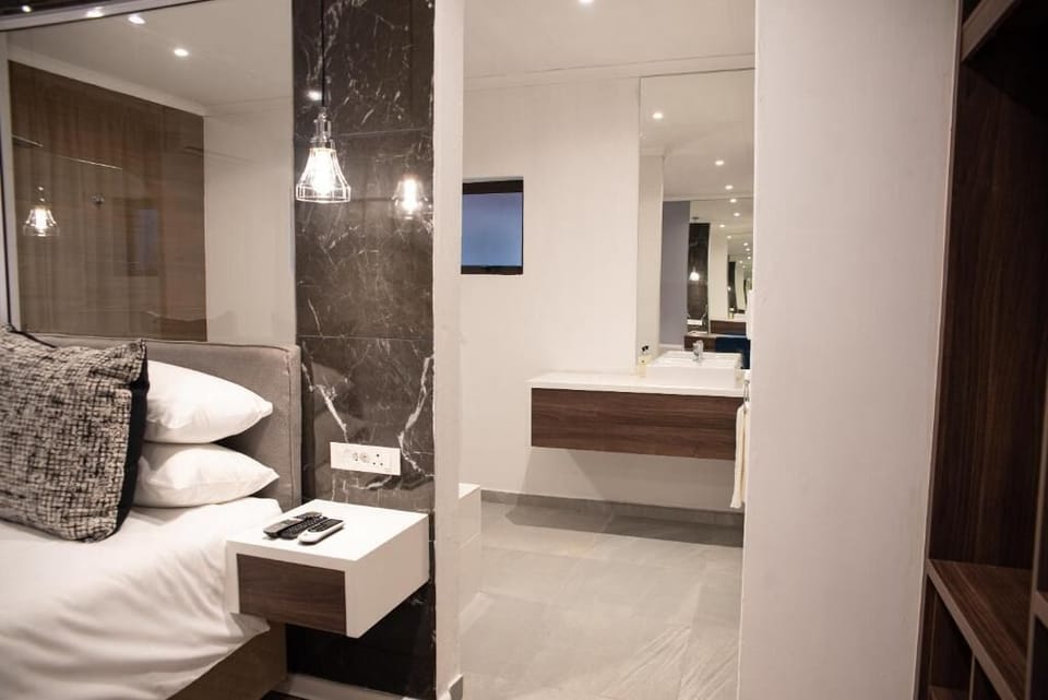 Classic Double Room | Desk, laptop workspace, free WiFi