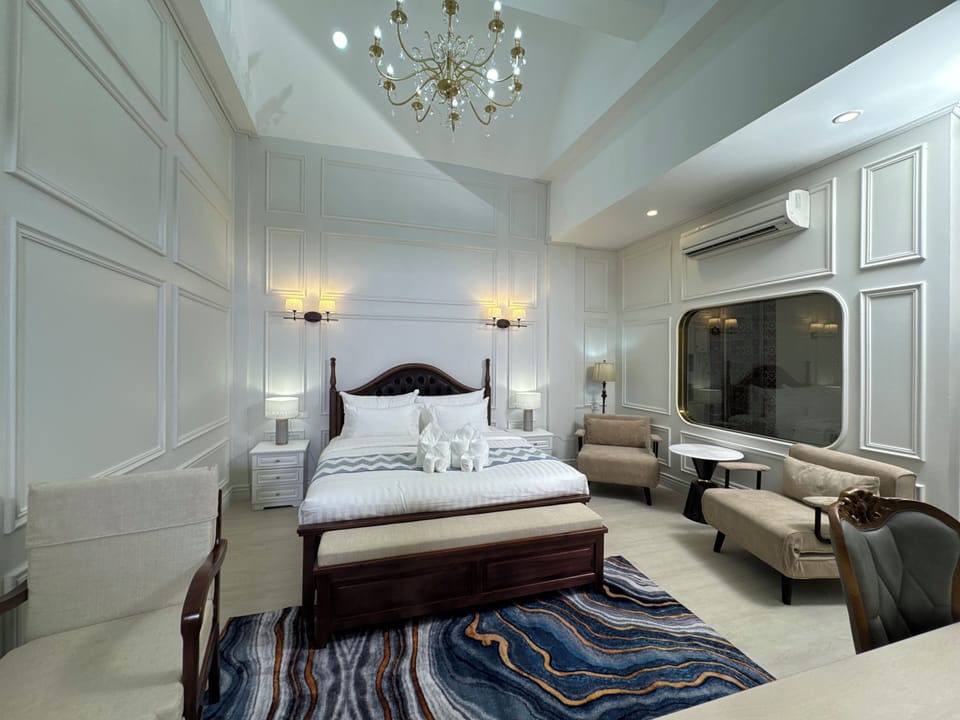 Luxury Double Room | Premium bedding, down comforters, pillowtop beds, desk