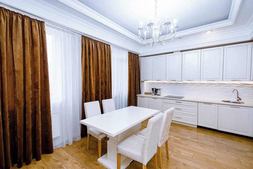 Apartment, 2 Bedrooms, Accessible, Balcony | Dining room