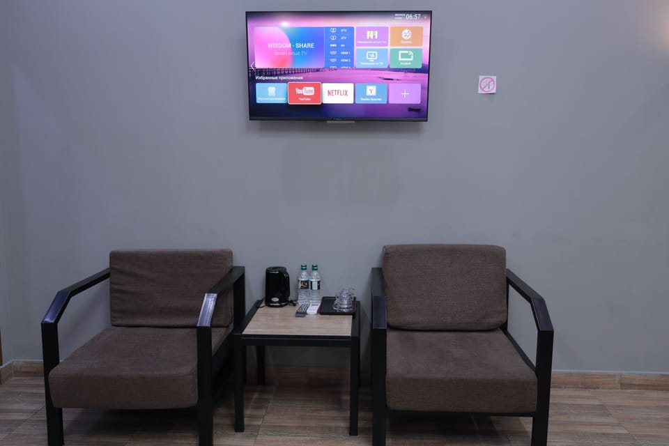 Standard Double or Twin Room, Garden View | Interior